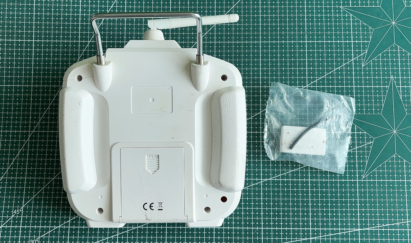 거의 새것과 같은 상태의 2.4GHz 6채널 무선 송신 - Radio Transmitter 2.4Ghz 리뷰 및 가격